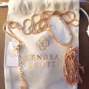 Kendra Scott Rose Gold necklace